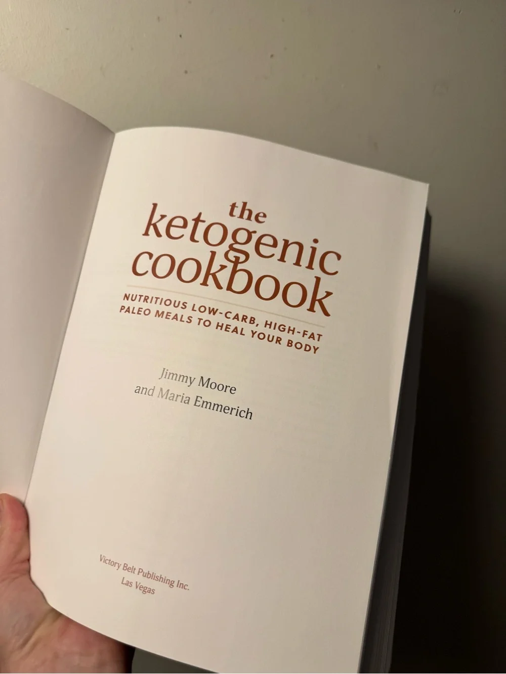The Ketogenic Cookbook – White, Brown & Green Cover by Chronicle Books